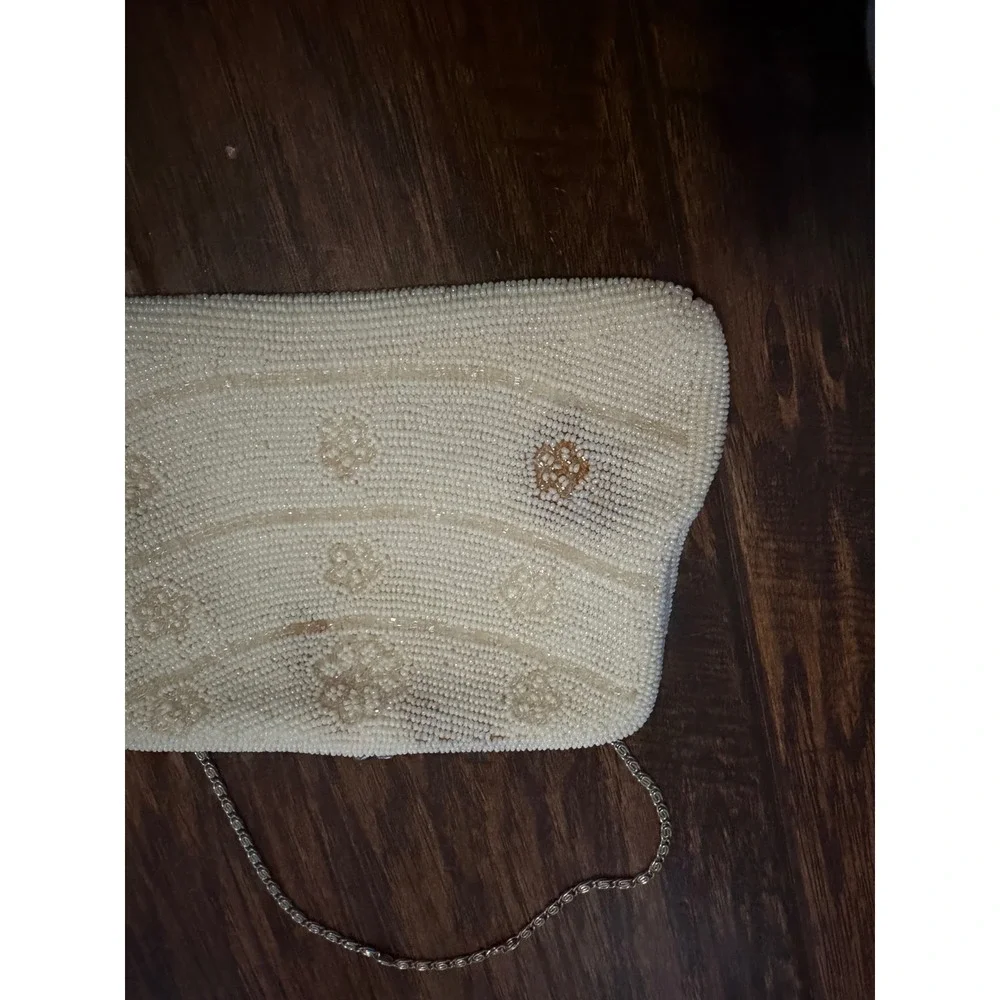 Vintage Made in Japan White Beaded Floral Clutch Evening Bag Silver Chain Strap